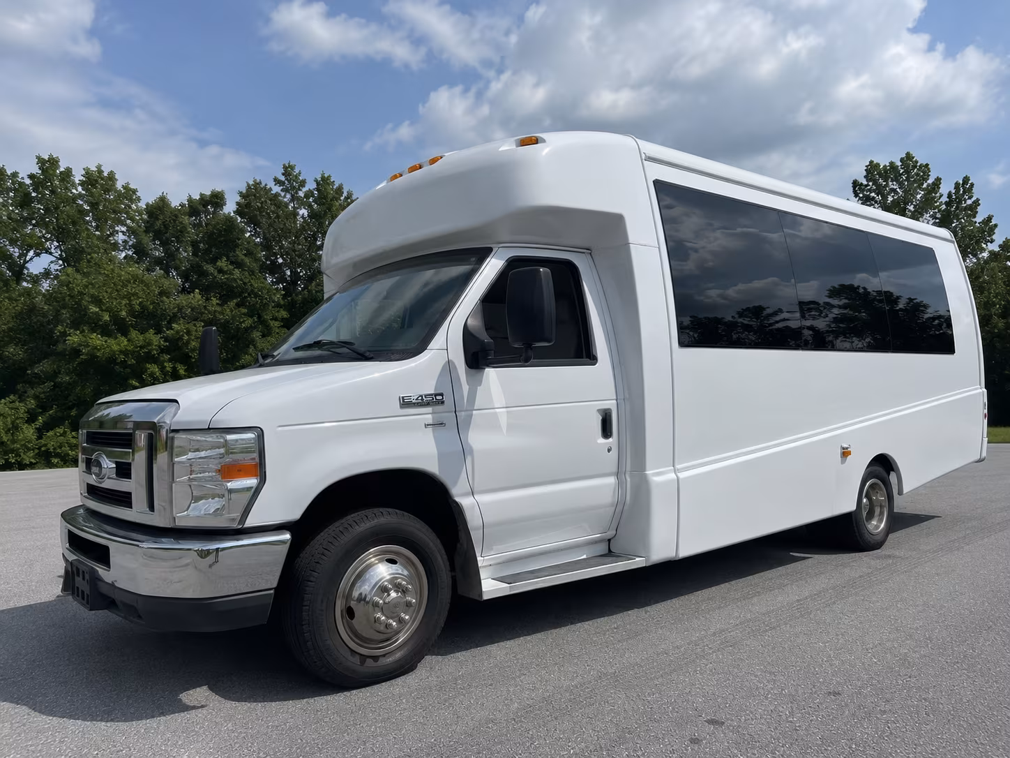 across kingsport tennessee party bus rental