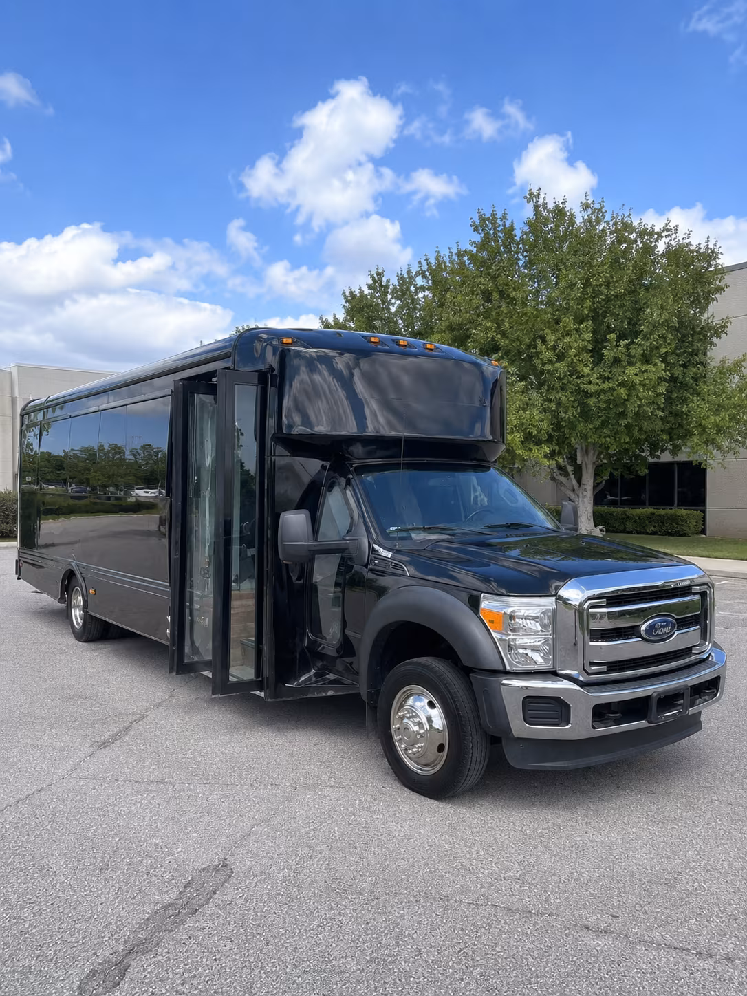 knoxville bring your friends together with knoxville prom bus rentals