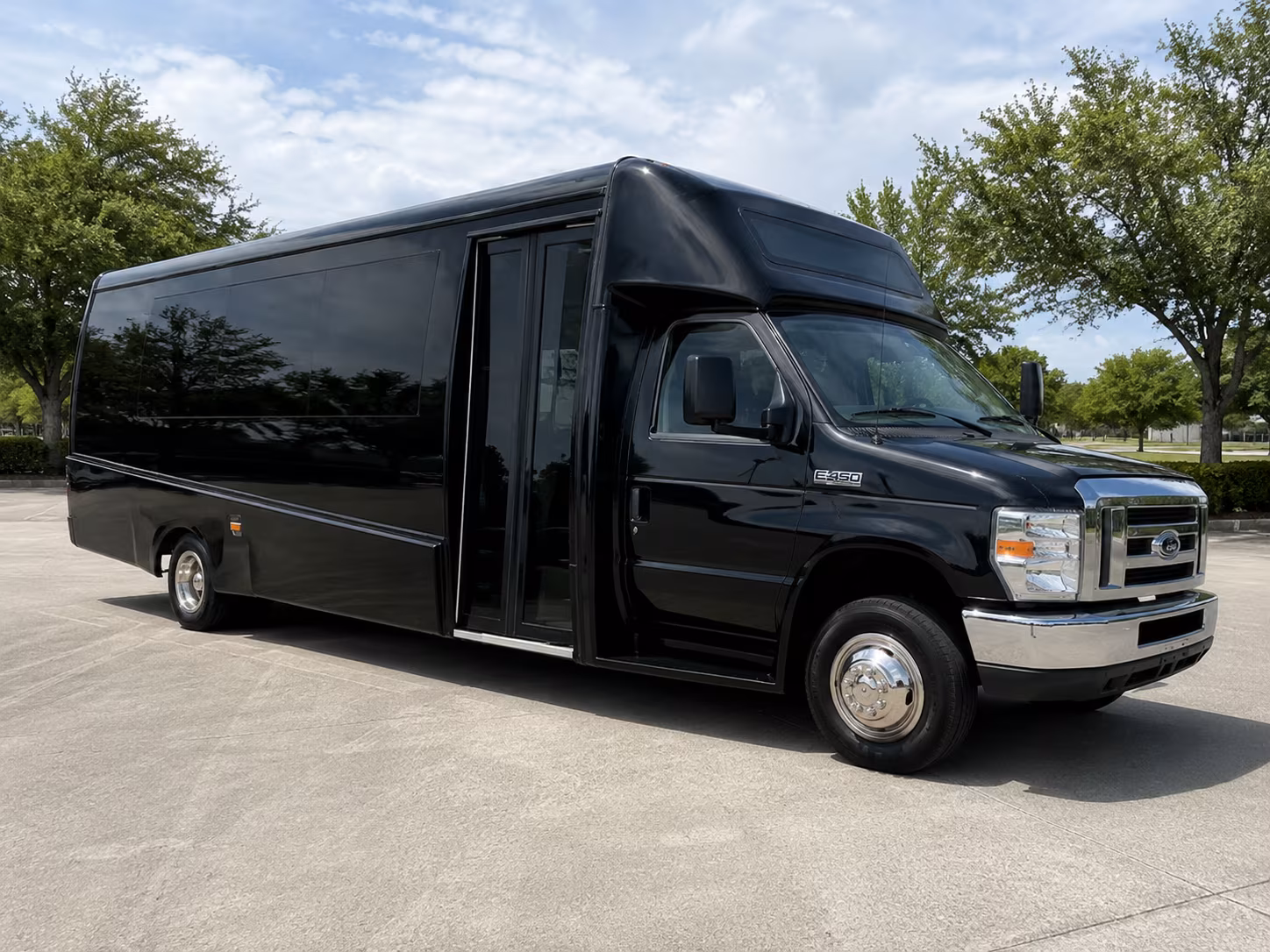 knoxville rent a charter bus for knoxville concerts events