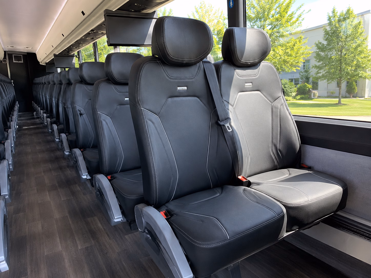 sevierville book a charter bus for your sevierville congregation