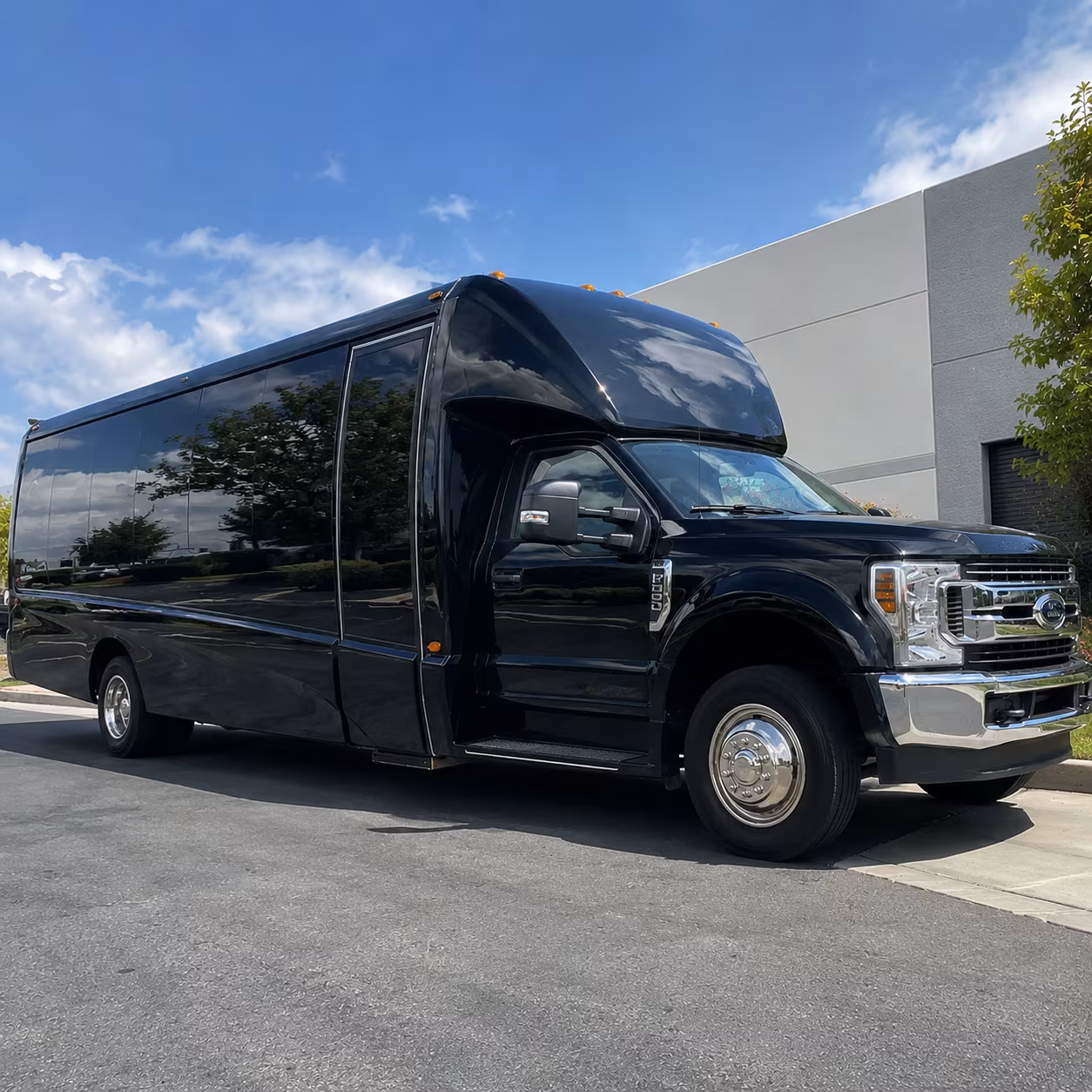 sevierville explore the sevierville music scene with a charter bus