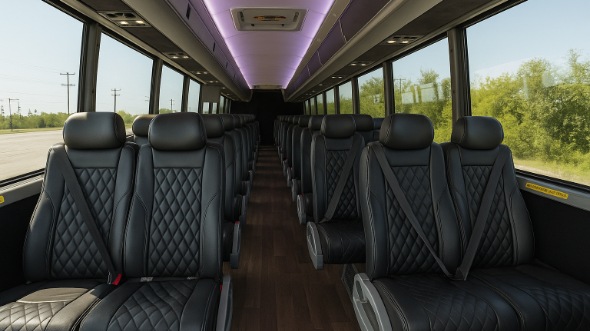 chattanooga 28 passenger minibus